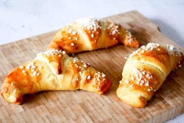 Croissants gevuld met appel | Foodaholic.nl