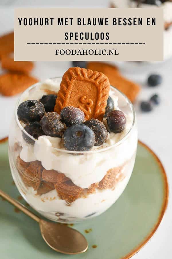 Yoghurt met blauwe bessen en speculoos - Pinterest | Foodaholic.nl